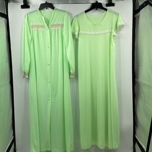 Vintage Lorraine lime sea foam green Nightgown Peignoir Robe Set Size Small